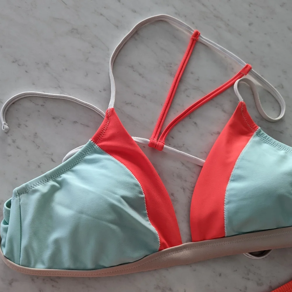 🌿MALIBU BIKINI🌿 - Picture 3 of 7